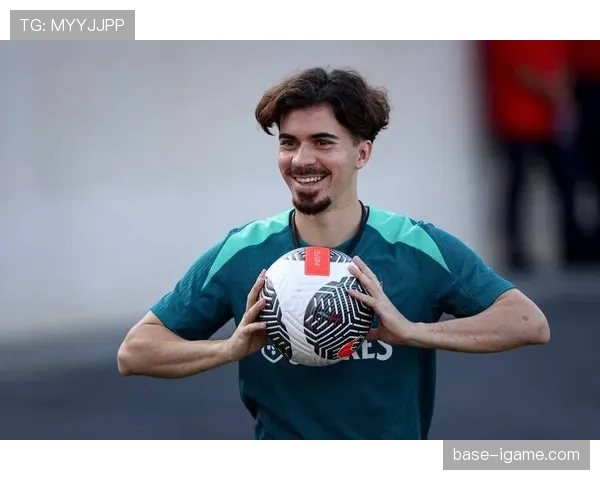 姆巴佩入选FIFA最佳阵容，状态回暖再创辉煌