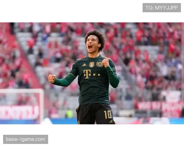 戴维斯与基米希精妙连线闪耀赛场，战术协同与个人成长成球队关键亮点