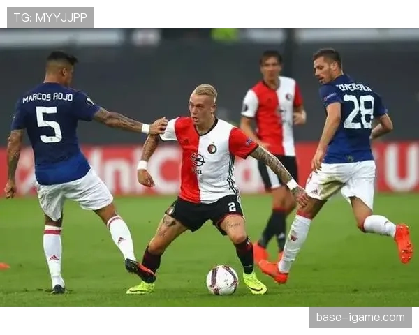 格罗宁根球员状态回升，助球队斩获关键胜利