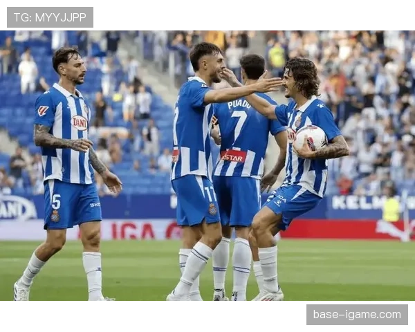 赫罗纳迎来连胜佳绩,近期表现稳健,逆转战胜强敌展现出强大竞争力 赫罗纳迎来连胜佳绩,近期表现稳健,逆转战胜强敌展现出强大竞争力